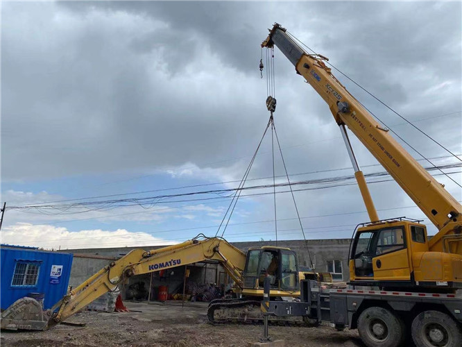 荔湾区25吨吊车的工作半径是多少？