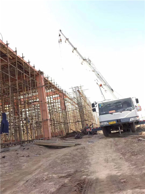 荔湾区25 吨、50 吨吊车怎么选？多大重量 / 半径适合对应车型？