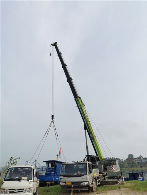 荔湾区桥梁建设吊装案例